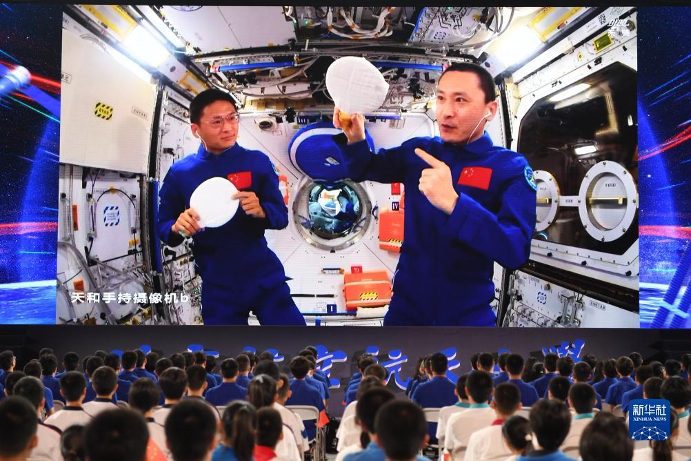 long8下载